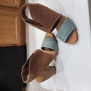 EMU  Australia  Sandals
